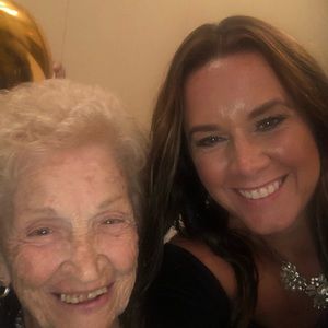 Meet your Posher, Valerie